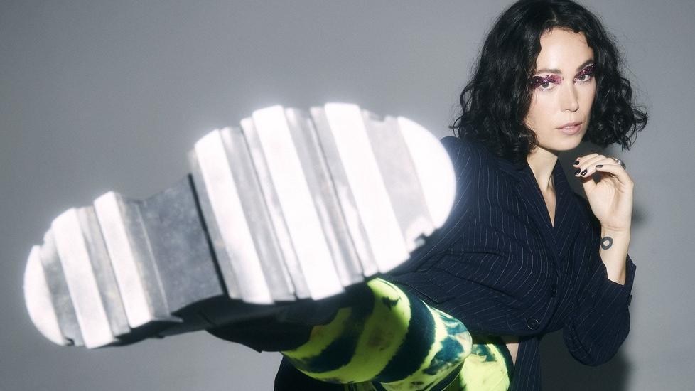 Arriva a Soliera Kelly Lee Owens, paladina della musica elettronica inglese
