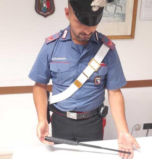 Castelfranco Cocaina e manganello nascosti nell’auto: 23enne denunciato 