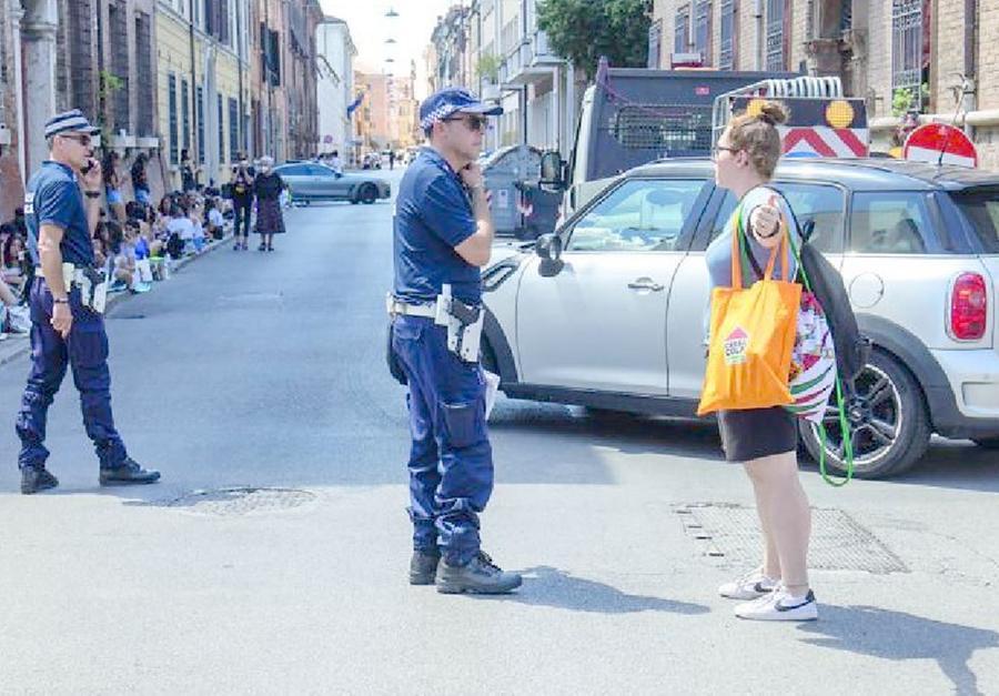 Ferrara, concertoni promossi: esercenti contenti in piazza Ariostea