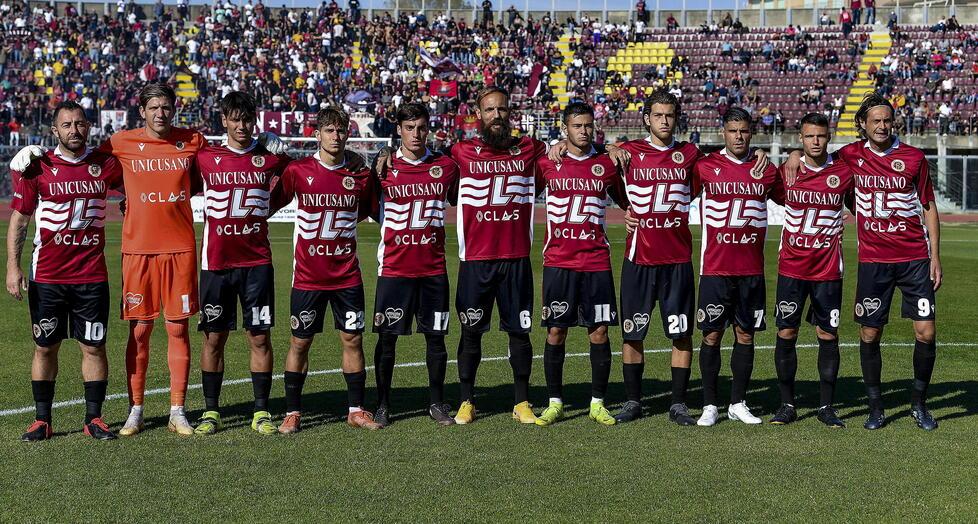 Dietrofront, lo stadio del Livorno resta in erba. Il sintetico per ora finisce nel cassetto 