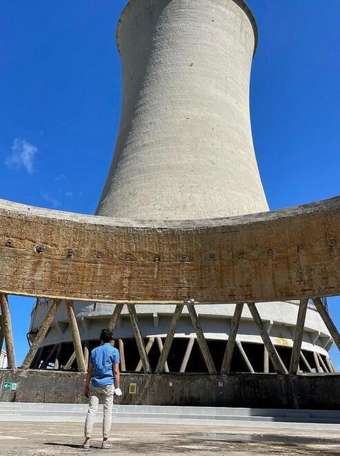 La centrale Enel Green Power di  Monterotondo e a destra Federico Balocchi sindaco di Santa Fiora