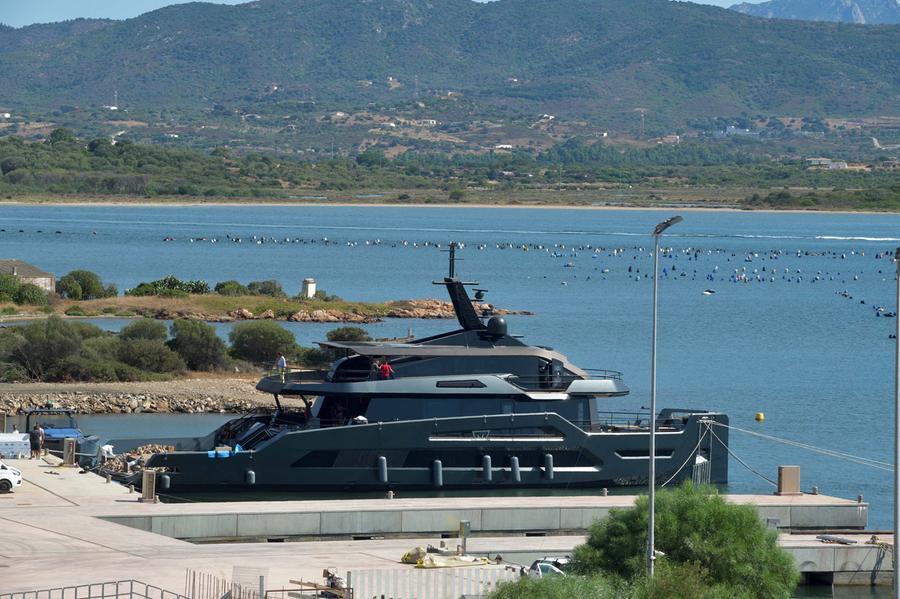 
	Il mega yacht Maori nel cantiere Valdettaro di Cala Saccaia

