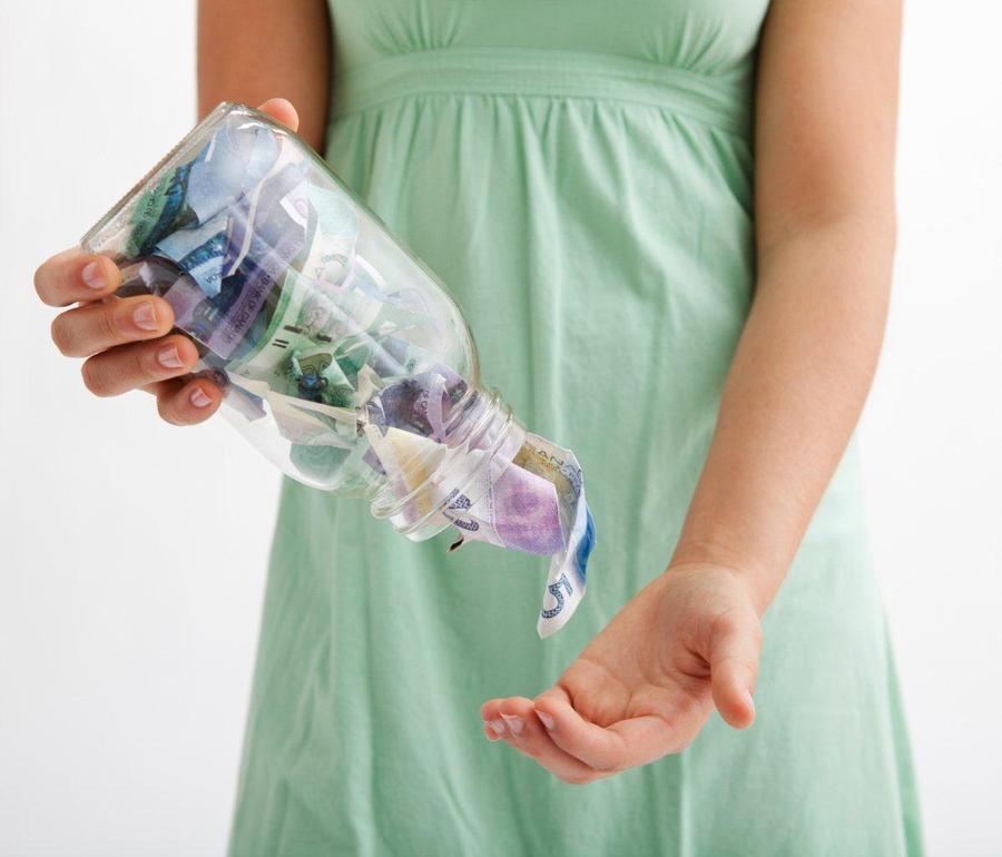 Otto ferraresi su dieci danno la paghetta ai figli