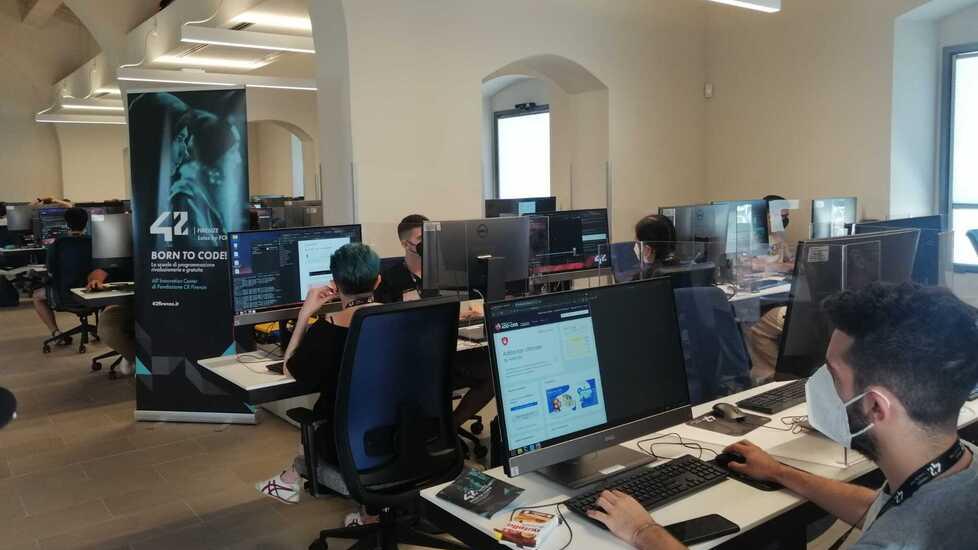I 150 talenti informatici in gara per la scuola che dà lavoro a tutti