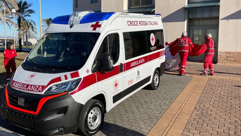 Un'ambulanza della Croce Rossa (foto d'archivio)