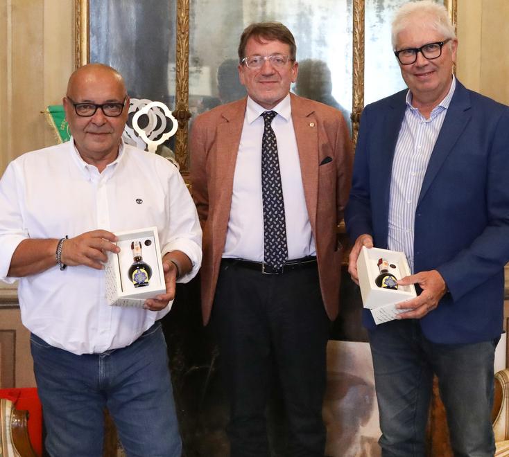 Omaggio del sindaco a Vecchi e Reggianini