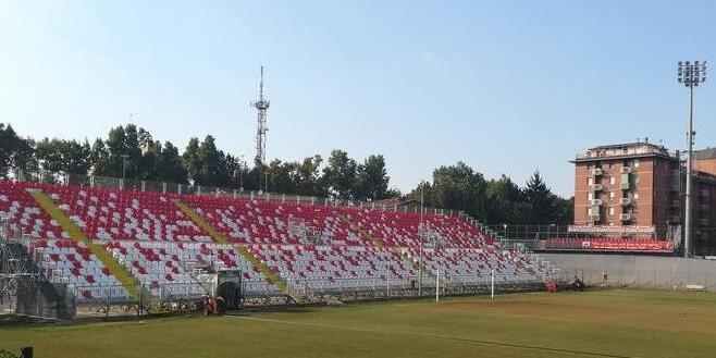 Carpi. Il Comune investe sul Cabassi: lavori al via per tribune e campo 