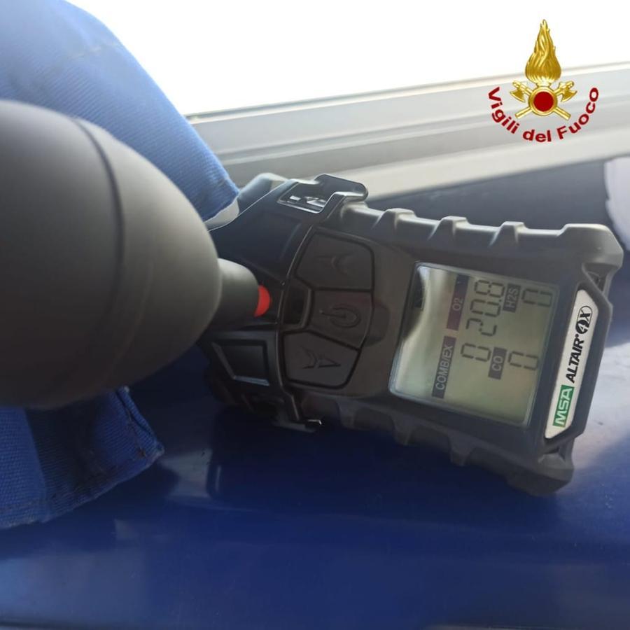 
	Uno degli strumenti utilizzati dai vigili del fuoco per effettuare le rilevazioni e trovare la fonte del forte odore di gas avvertito a Livorno e in altre zone della provincia

