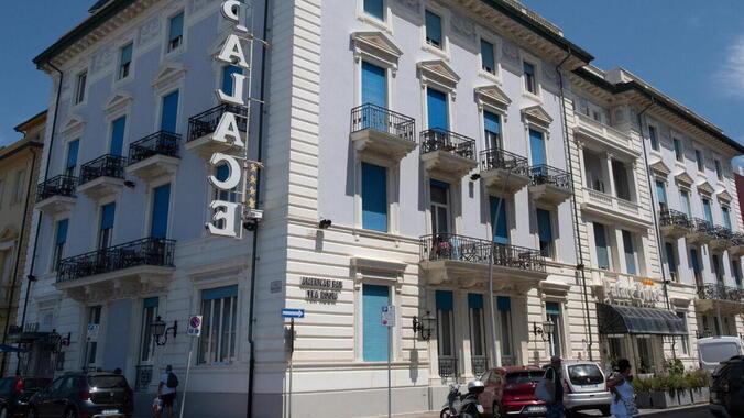 L’Hotel Palace festeggia i cent’anni che hanno fatto grande Viareggio