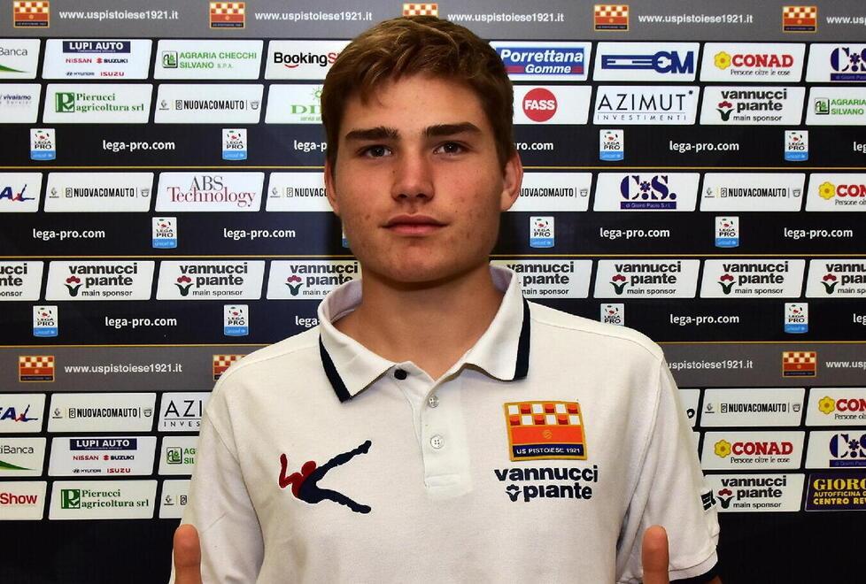 Francesco Cerretelli classe 2000, mediano ex Pistoiese e Pro Sesto tra le altre