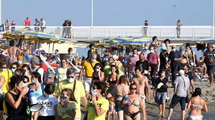 Arenile e spiagge libere, il 14 luglio a Marina c’è la “presa della battigia”