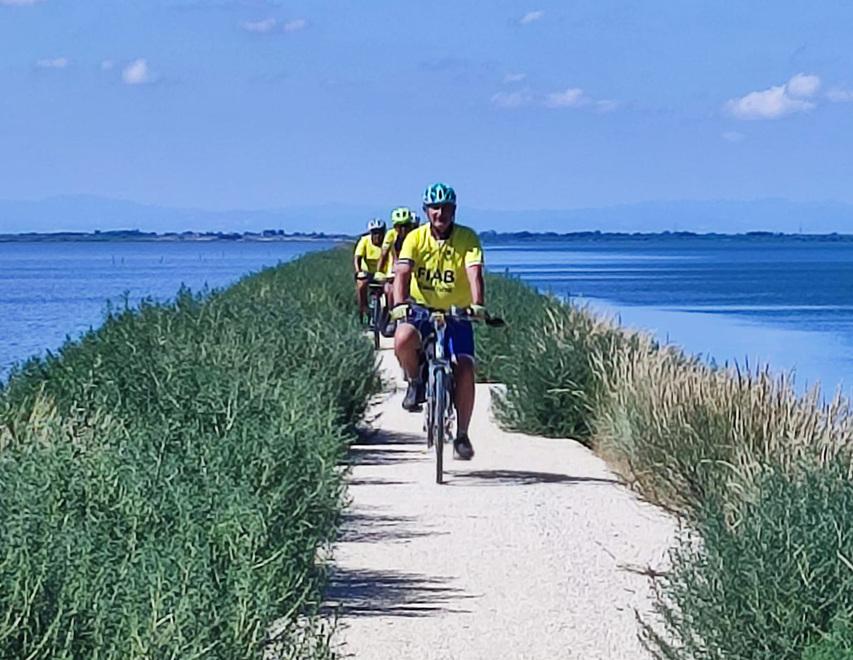 Lido Spina. La ciclabile è stata inaugurata. Sindaco assente, il Parco apre