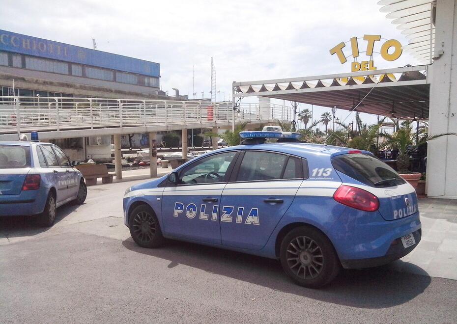 Choc in Passeggiata a Viareggio, molesta una ragazza di sedici anni: preso 