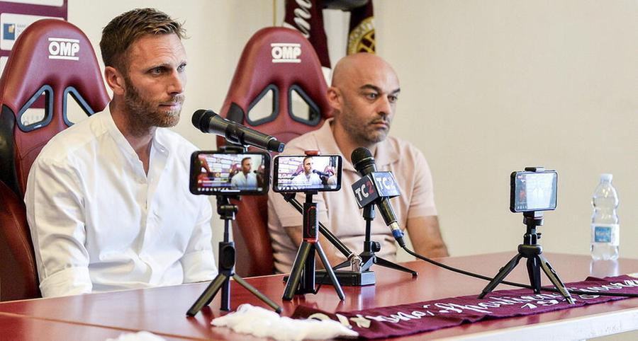 
	Da sinistra: mister Collacchioni e il responsabile dell'area tecnica, Gianni Califano

