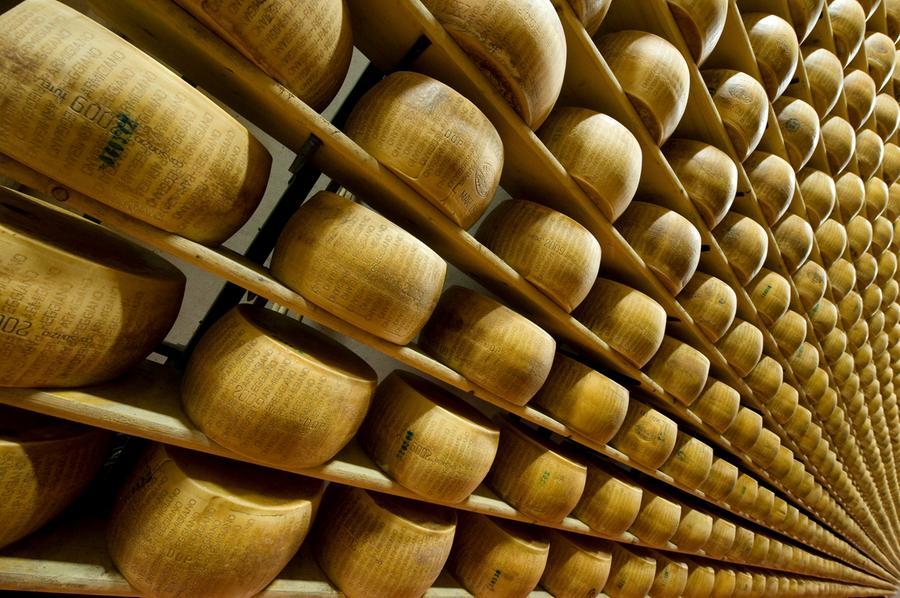 
	Alcune forme di Parmigiano Reggiano&nbsp;

