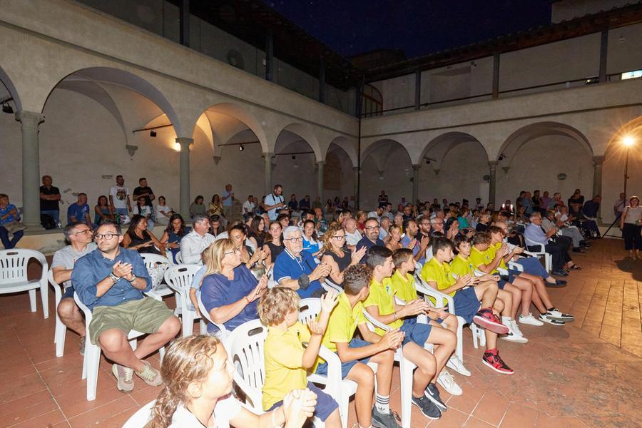 Consegna del premio Albano Aramini al cenacolo degli Agostiniani
