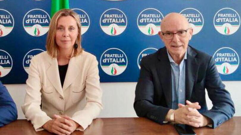 Barbara Paci con il deputato Riccardo Zucconi