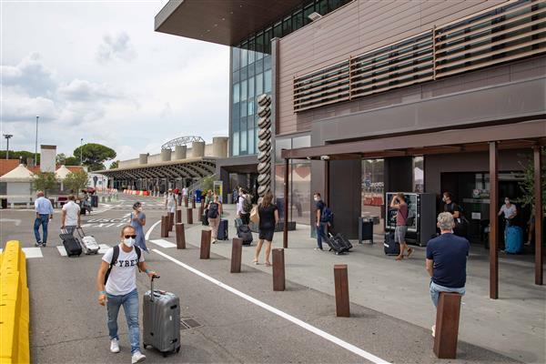 Da Toscana Aeroporti il bonus per combattere il caro benzina 