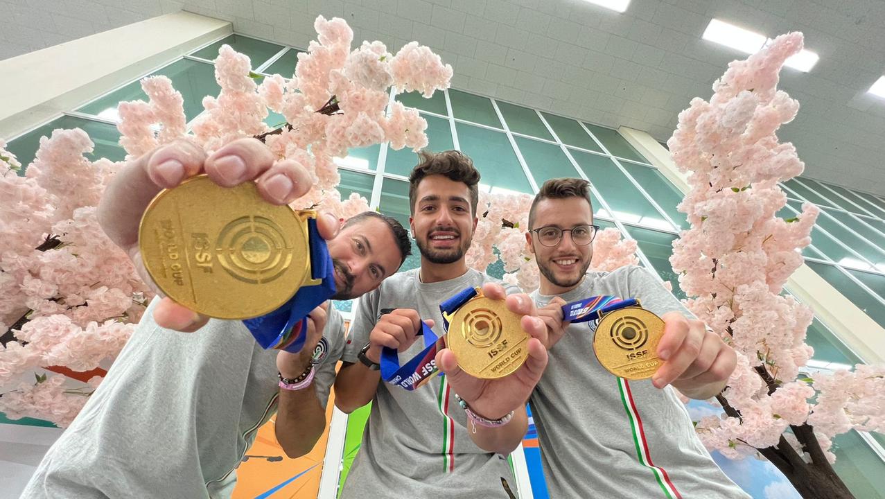 Luca Tesconi con i compagni di squadra Paolo Monna e Alessio Torracchi
