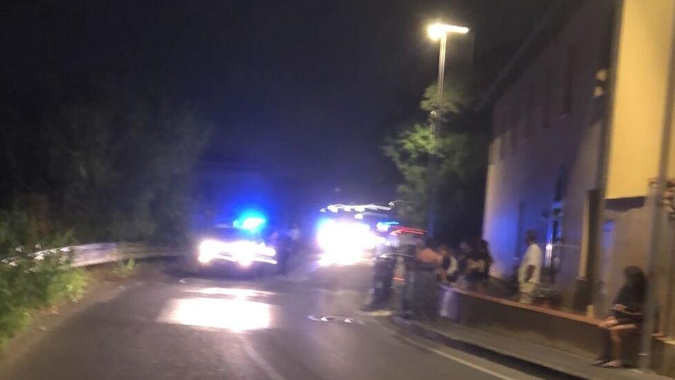 La zona dell’incidente, la curva cieca di Via Mondolfi, con l’intervento immediato della Misericordia di Antignano e dell’Svs di Ardenza