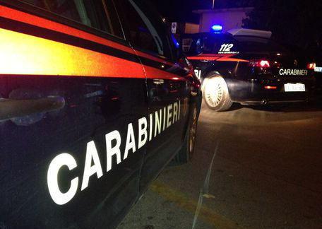 Sul luogo del furto sono intervenuti i carabinieri che stanno svolgendo gli accertamenti