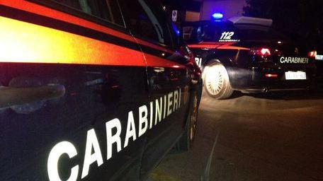Sul luogo del furto sono intervenuti i carabinieri che stanno svolgendo gli accertamenti