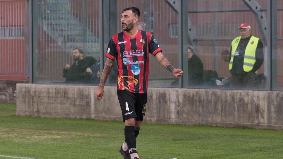 Il mediano Nicholas Bensaja conteso tra Virtus Francavilla e Taranto potrebbe fare le valigie prima ancora di andare in ritiro a Corfino