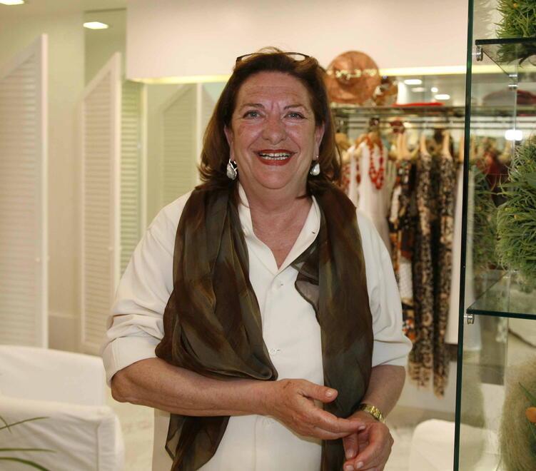 Versilia: addio a Daniela Broch, simbolo della moda: «Esempio e sorriso del nostro commercio» 