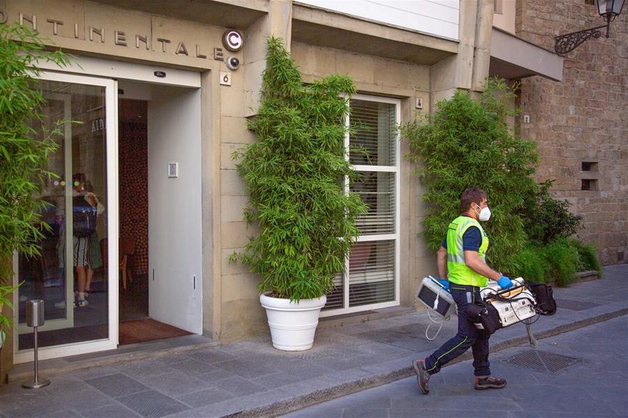 Morto in hotel a Firenze: il sospetto del “chemsex”. Droga e sesso, un fenomeno in aumento