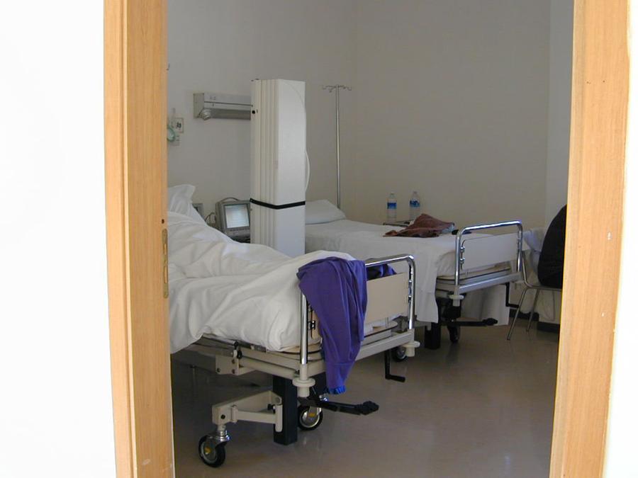 Una stanza dell'ospedale di Olbia, immagine di repertorio