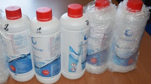 Alcuni flaconi della sostanza ribattezzata "droga dello stupro"
