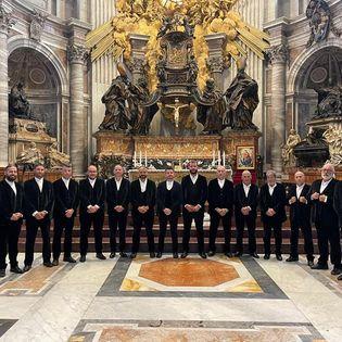 
	Il Coro Ghentiana di Ruinas, foto tratta dalla pagina Facebook del gruppo

