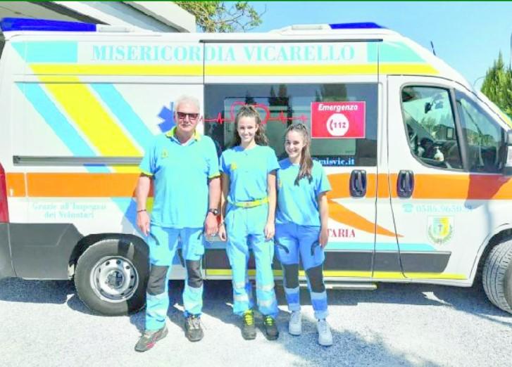 
	La squadra di servizio luned&igrave; scorso in via Galilei sul mezzo del 118

