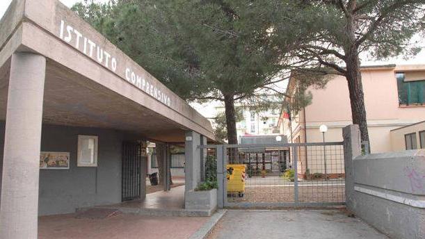 L’ingresso dell’istituto “Pascoli” di viale Elba a Portoferraio che sarà oggetto dei lavori