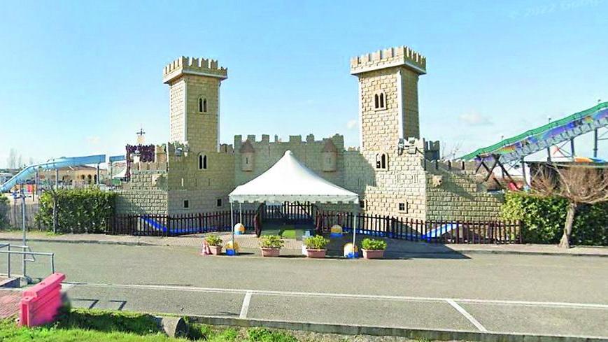 Il parco divertimenti in provincia di Pisa in cui è avvenuta la tragedia