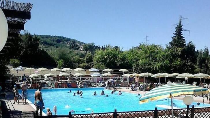 Alla piscina comunale sta per arrivare l’area da beach volley