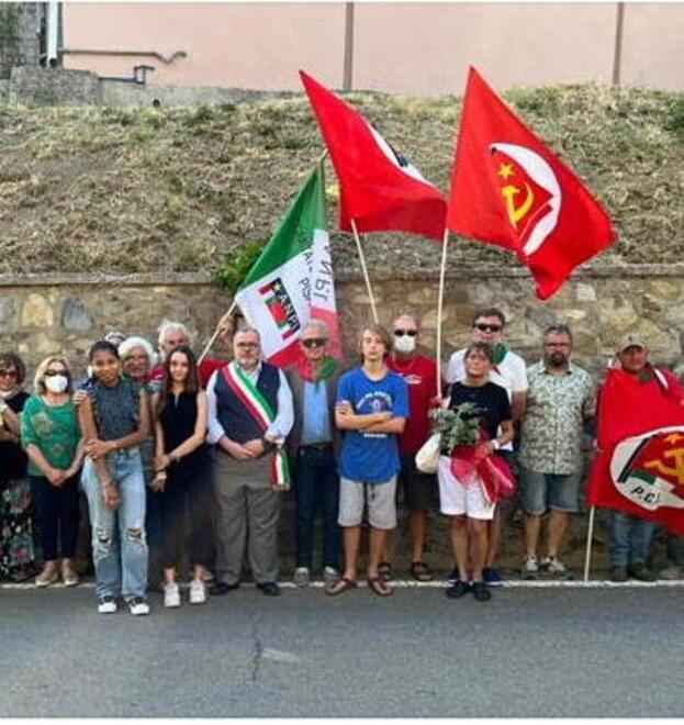 Il disciplinare sull’uso dei social scatena la polemica a Santa Luce 
