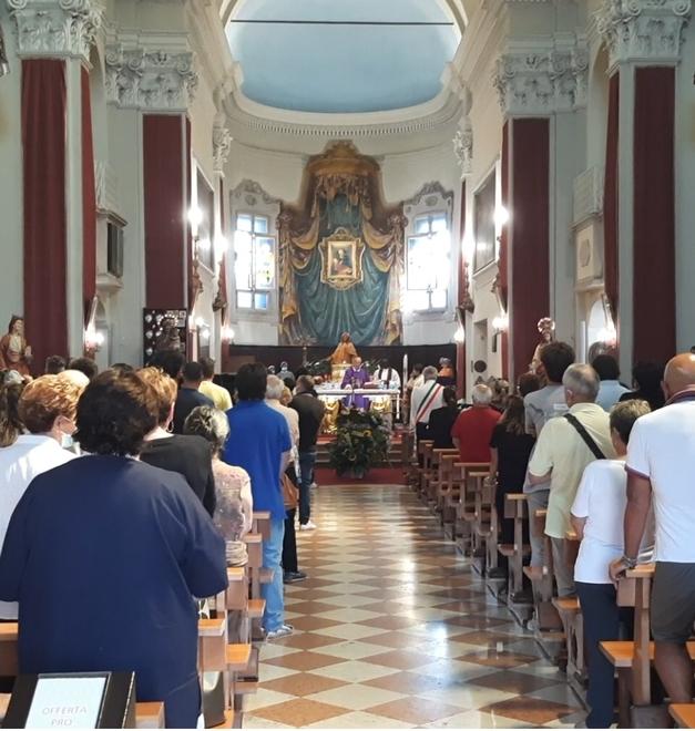 Sassuolo. In centinaia per l’addio a Sandra, anima della Madonna di Sotto 