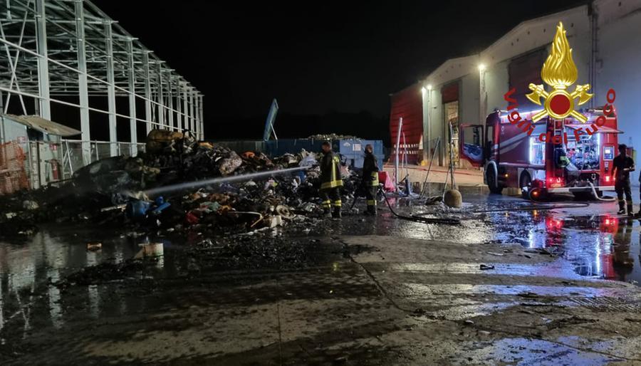 Modena Rogo alla discarica di via Caruso