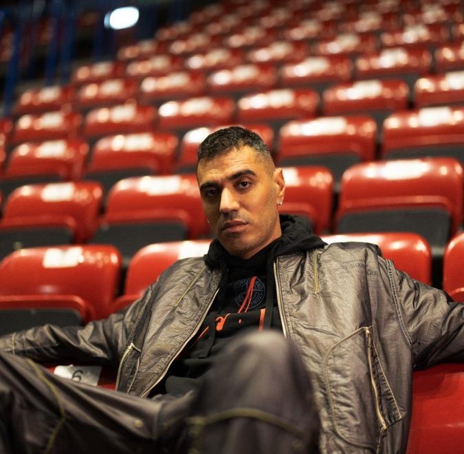 Arriva Marracash: «Innalzo l’hip hop con la Targa Tenco. E non dico “gang”» 