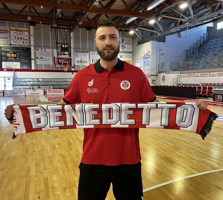 Tramec, a Cento c’è Toscano: «Pronto a lanciarmi su ogni palla» 