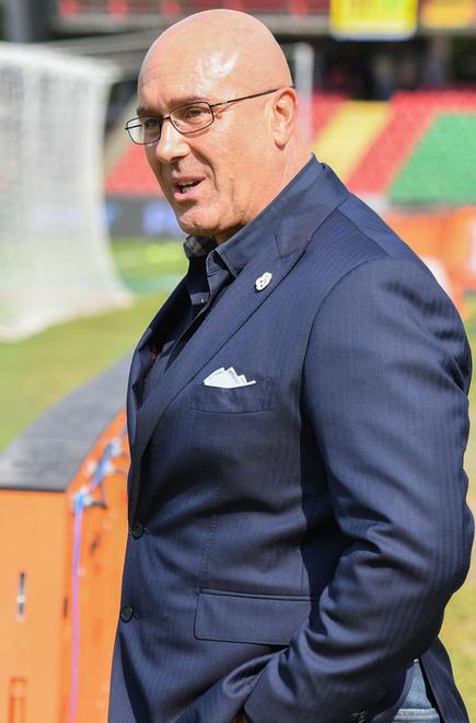 Bandecchi dice “sì” al Livorno. Resta come sponsor e supporto 