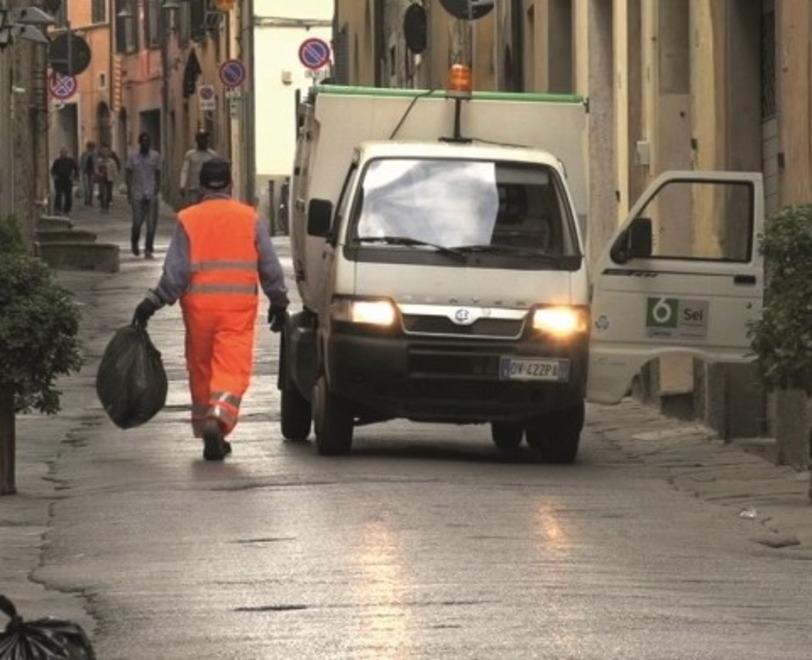 Il servizio di raccolta dei rifiuti di Sei  Toscana