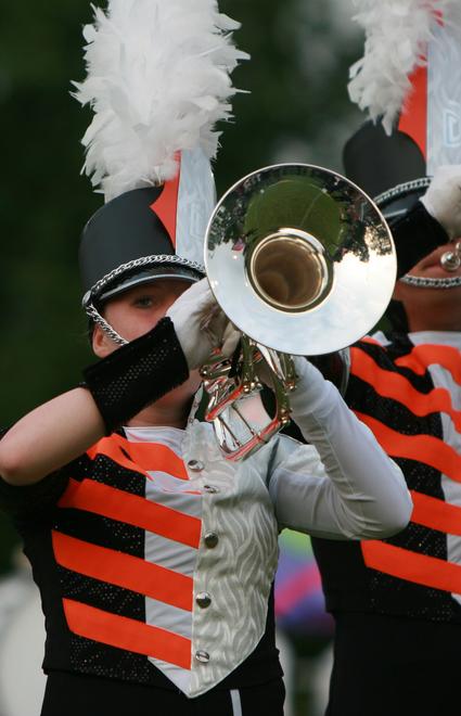 San Felice, festa in marcia con le bande
