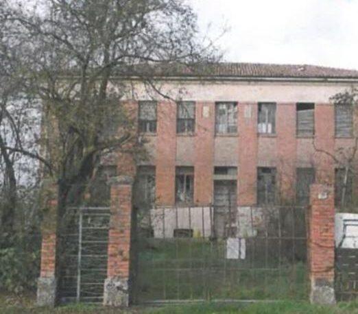 Carpi La storica elementare di Gruppo di Fossoli all’asta per 58mila euro 