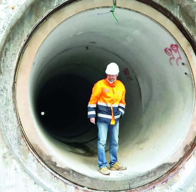 Porto, Eni al lavoro nel microtunnel per spostare i tubi. Canale più largo 