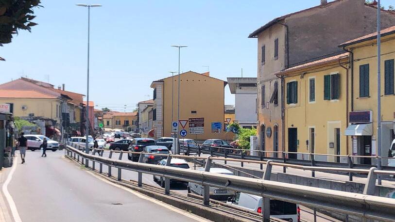 Nella foto uno dei tratti che sarà interessato dai lavori di Acque che sono previsti dal 25 luglio al 14 agosto nella zona del Duomo