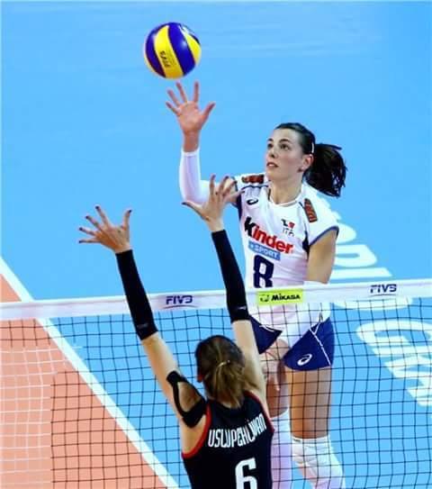 
	Sara Gennari con la maglia della Nazionale azzurra


