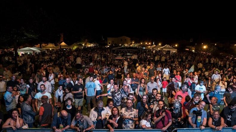 Meglio i Beatles o i Rolling Stones? Gino Castaldo apre il Blues Festival