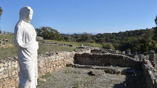 Sos scavi, arriverà nuovo personale: «Intanto ripartano gli eventi estivi»